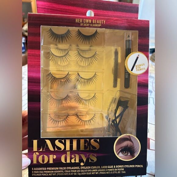 NWT/NIB Her Own Beauty Eyelashes - Picture 6 of 6